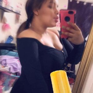 Meet your Posher, Arnessa